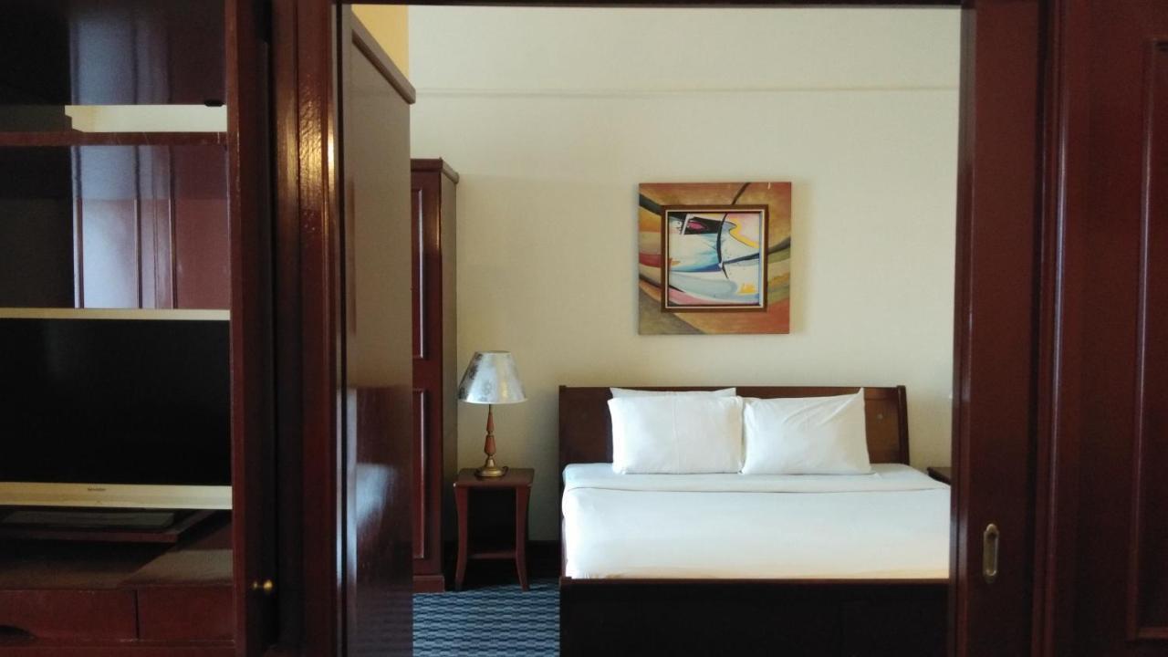 Best Service Suite At Times Square Kuala Lumpur Exterior photo